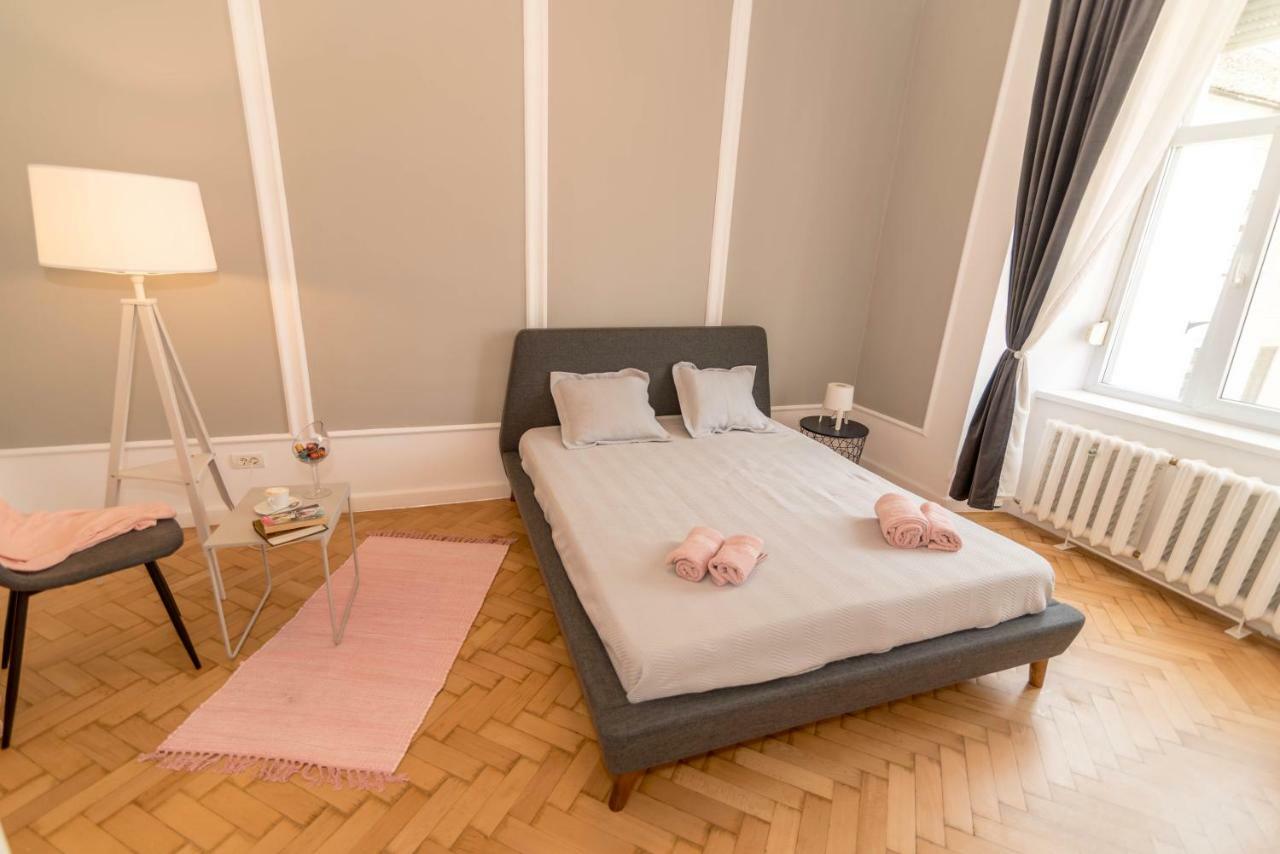Central Premium Suites Timişoara Exteriör bild
